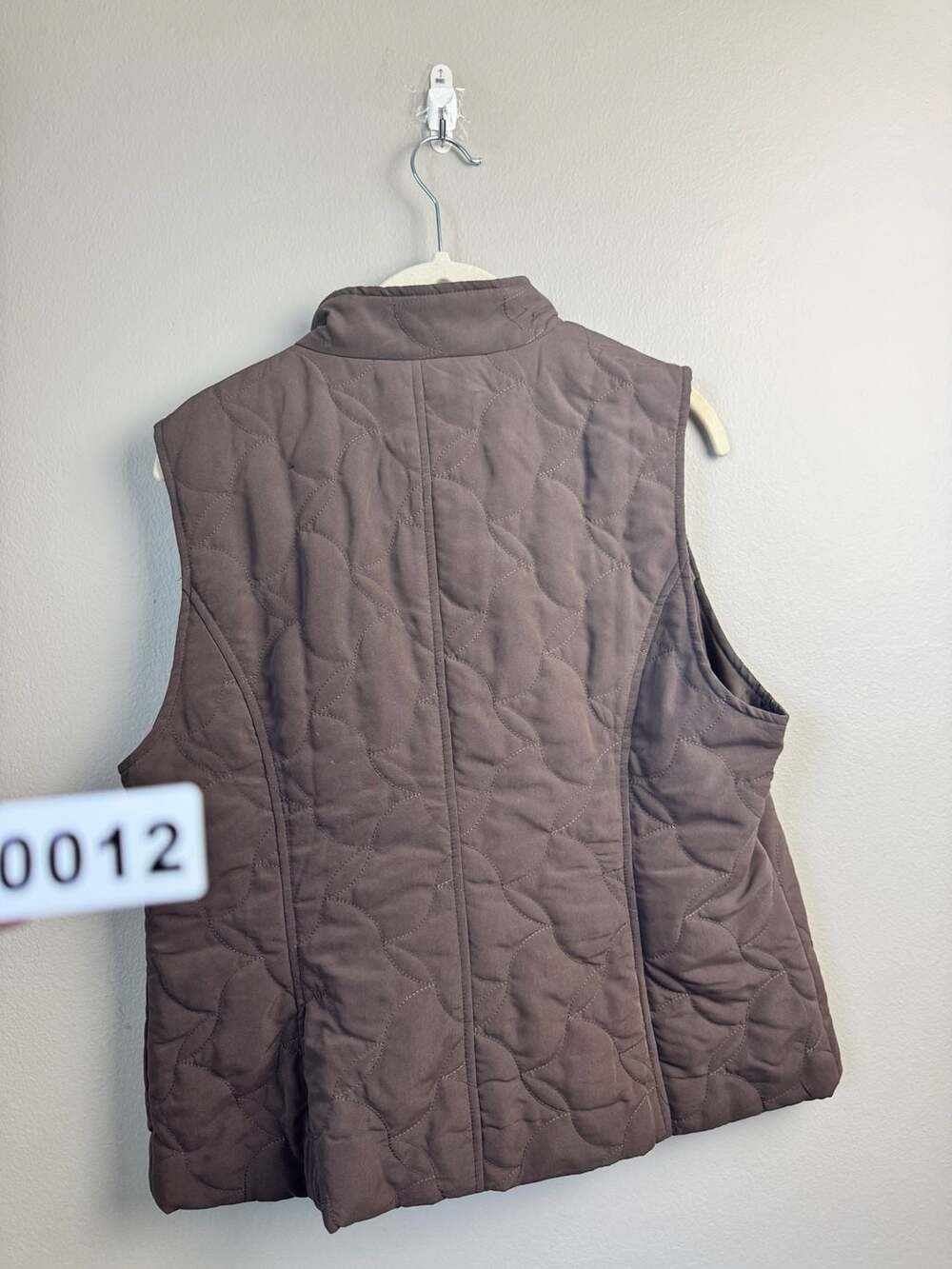Appleseed's Petites Brown Quilted Zip-Up Vest, Size PM - Picture 4 of 5
